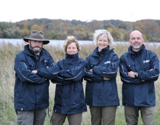 Florian Baier, Carina Peters, Astrid Seidler und Andreas Maron sind als Rangerinnen und Ranger in den Natur- und Landschaftsschutzgebieten im Landkreis Harburg unterwegs. Foto: Landkreis Harburg