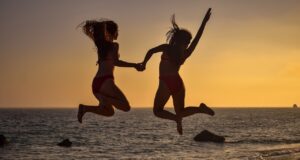 Jugendliche, Sommer. Foto: Symbolbild