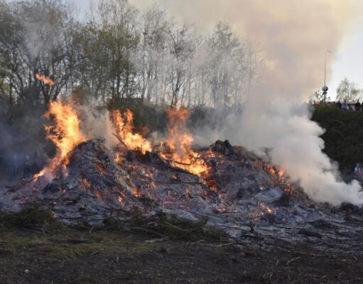 Osterfeuer. Foto: Hamann