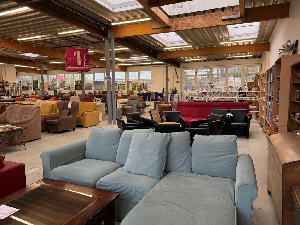 Große Auswahl in der Möbelscheune in Buchholz und Winsen (Luhe). Foto: Landkreis Harburg