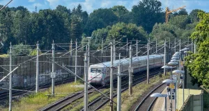 ICE am Bahnhof Ashausen. Symbolfoto: Hamann