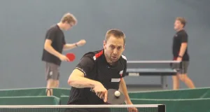 v+Turnierleiter Stephen Peper erwartet packende Matches in allen Altersklassen. Foto: Ralf Koenecke