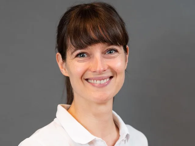 Ein echtes Nordlicht – so beschreibt sich Dr. Katharina Kraetzer selbst. Sie ist die zweite Belegärztin im Team der Urologie in Buchholz und Winsen. Krankenhäuser Buchholz-Winsen Ein echtes Nordlicht – so beschreibt sich Dr. Katharina Kraetzer selbst. Sie ist die zweite Belegärztin im Team der Urologie in Buchholz und Winsen. Krankenhäuser Buchholz-Winsen
