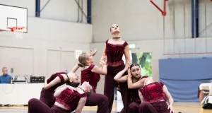 Tanzten sich erfolgreich durch die Deutschen Meisterschaften: Die Tanzgemeinschaft Elbdeich. Foto: Enrico Tschöpel