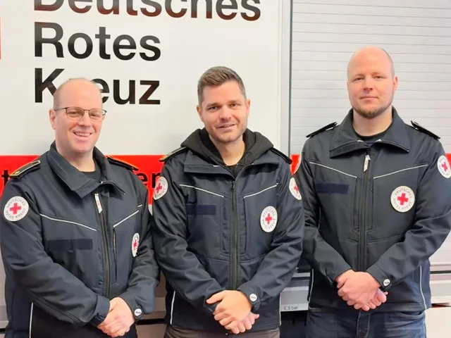 Die neue DRK-Kreisbereitschaftsleitung. Von links: Carsten Arndt (stv.), Niklas Lübbe und Dustin Bargfrede (stv.). Foto: DRK-Kreisverband Harburg-Land e.V.