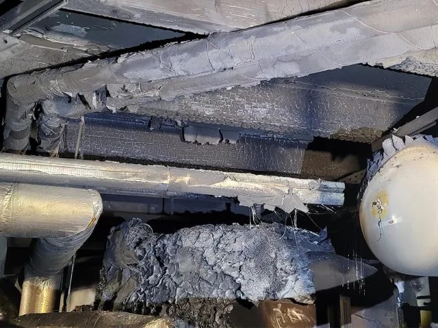 Der Brandschaden im Naturbad in Winsen (Luhe). Foto: Stadt Winsen (Luhe)