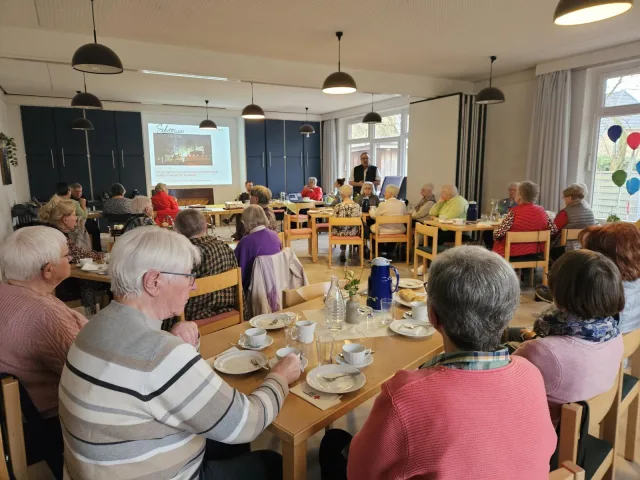 43 Mitglieder besuchten die Jahreshauptversammlung des DRK-Ortsvereins Ashausen-Scharmbeck im Gemeindehaus St. Andreas. Foto: DRK-Ortsverein Ashausen-Scharmbeck