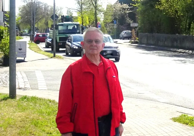 Heinz-Dieter Adamczak (SPD) will Antworten zur Geschwindigkeitsreduzierung auf Kreisstraßen in Stelle und Ashausen. Foto: ein