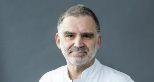 Oberarzt Bernhard Korsten beantwortet am 28. Mai telefonisch Fragen zu Bauchspeicheldrüsenkrebs. Foto: Krankenhäuser Buchholz und Winsen (Luhe)