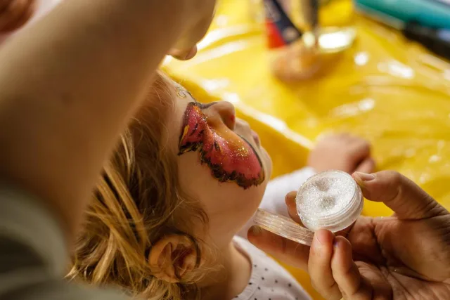 Kinderschminken Foto: Symbolbild