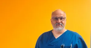 Dr. Hakan Kopdag ist seit Mai neuer Chefarzt der Gastroenterologie an den Krankenhäusern Buchholz und Winsen. Er arbeitet an beiden Klinik-Standorten und wird die medizinische Spezialisierung des Fachbereichs mit innovativen Behandlungsmethoden weiter ausbauen. Foto: Krankenhäuser Buchholz und Winsen (Luhe)