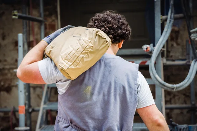 Die IG BAU Hamburg fordert eine Flexi-Rente für Beschäftigte in körperlich belastenden Berufen wie dem Baugewerbe. Foto: IG BAU | Alireza Khalili Die IG BAU Hamburg fordert eine Flexi-Rente für Beschäftigte in körperlich belastenden Berufen wie dem Baugewerbe. Foto: IG BAU | Alireza Khalili