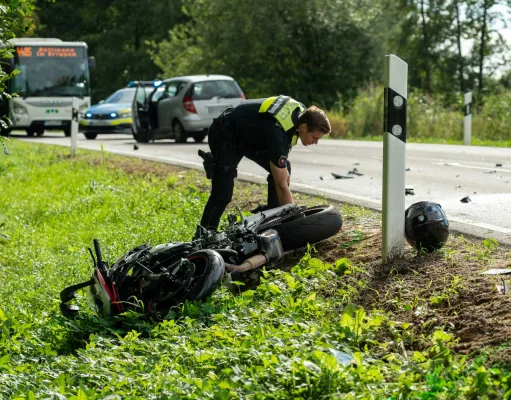 Ein Rettungshelikopter brachte den Schwerverletzten in ein Krankenhaus. Foto: JOTO